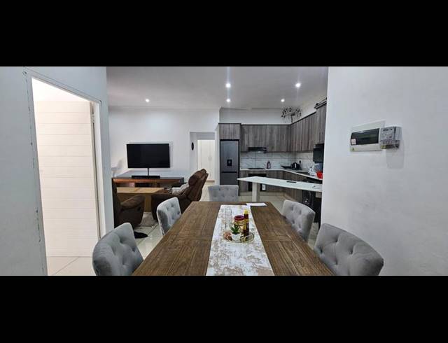 2 BEDROOM PROPERTY TO RENT IN VERULAM CENTRAL